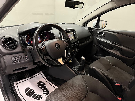 Renault Clio 9 of 18