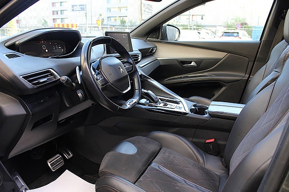 Peugeot 5008 21 of 30