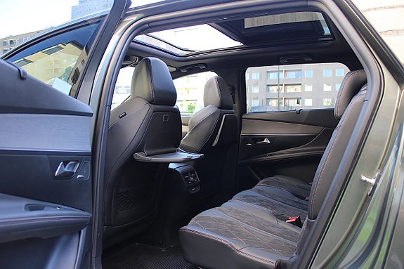 Peugeot 5008 4 of 5