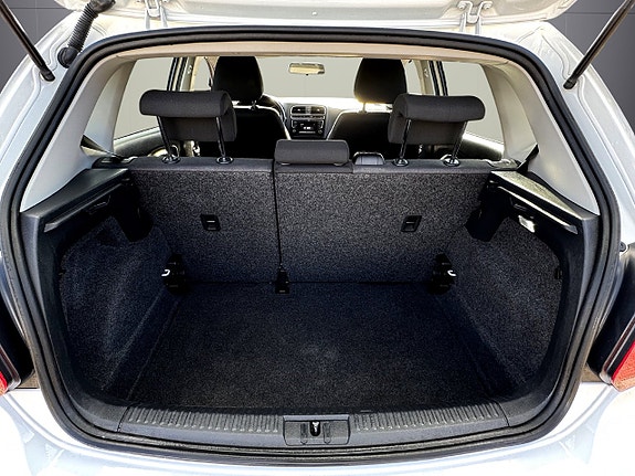 Volkswagen Polo 16 of 18