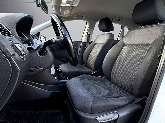 Volkswagen Polo 11 of 18