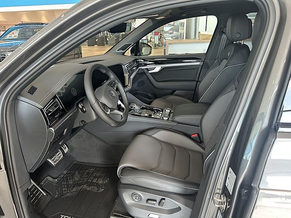 Volkswagen Touareg 6 of 15