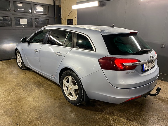 Opel Insignia 2 of 13