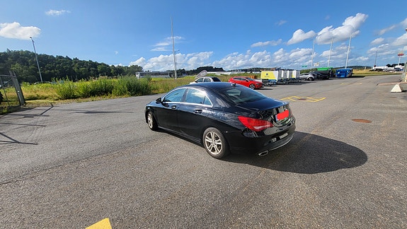 Mercedes-Benz CLA180 6 of 20