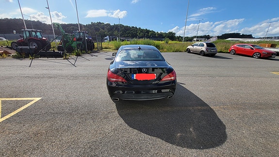 Mercedes-Benz CLA180 5 of 20