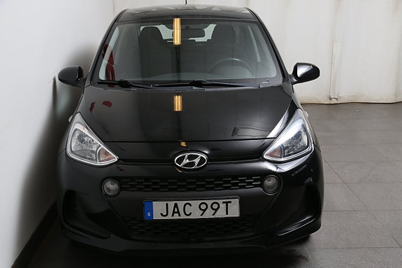 Hyundai i10 5 of 22
