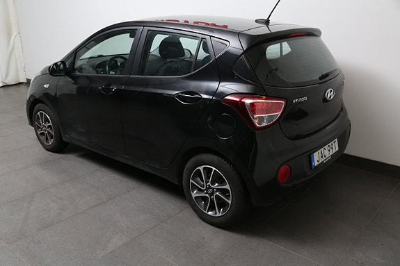 Hyundai i10 4 of 22