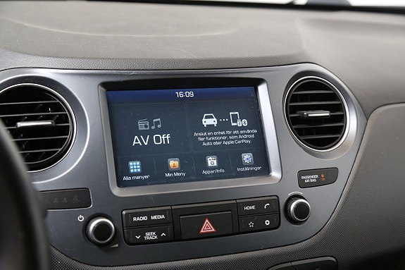 Hyundai i10 17 of 22