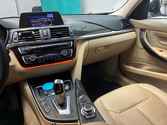 BMW 320d 14 of 18
