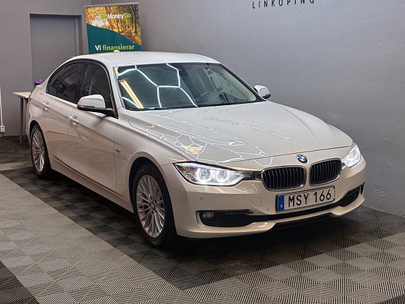 BMW 320d 2 of 5