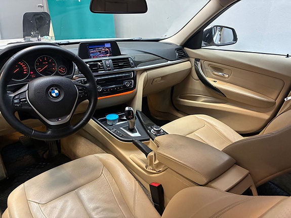 BMW 320d 12 of 18