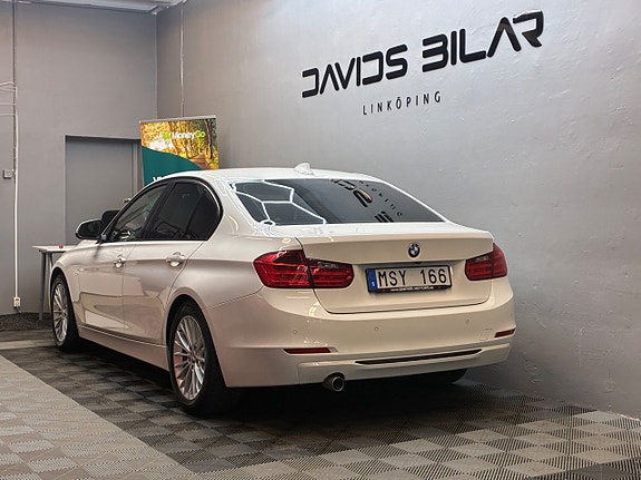 BMW 320d 7 of 18