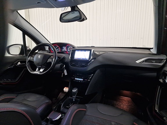 Peugeot 2008 10 of 23