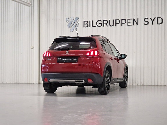 Peugeot 2008 7 of 23