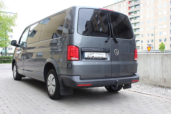 Volkswagen Caravelle 3 of 5