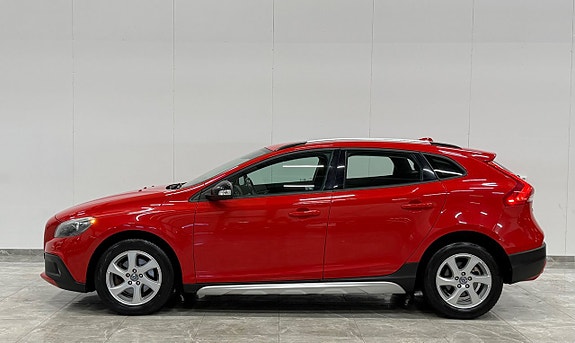 Volvo V40 Cross Country 8 of 22