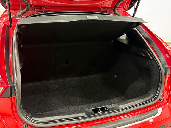 Volvo V40 Cross Country 19 of 22