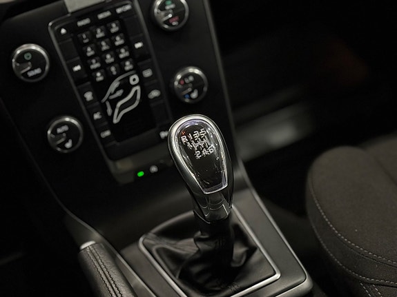 Volvo V40 Cross Country 17 of 22