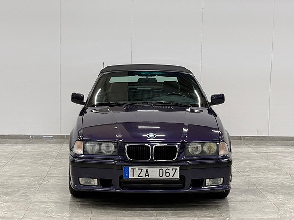 BMW 318i 7 of 21