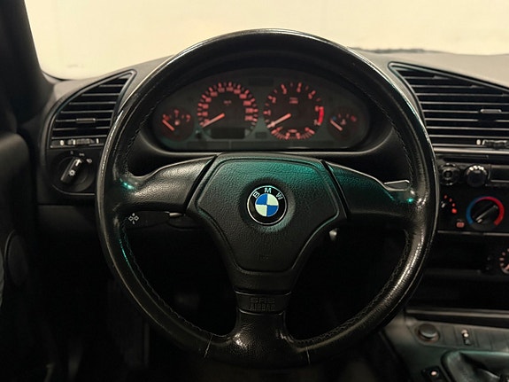 BMW 318i 20 of 21