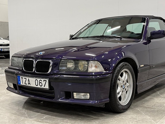 BMW 318i 9 of 21