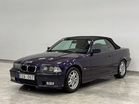 BMW 318i 5 of 5