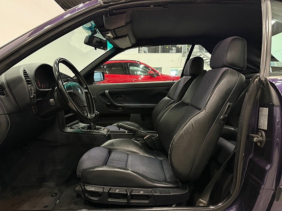 BMW 318i 14 of 21