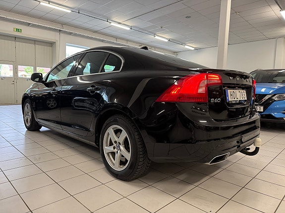 Volvo S60 5 of 5