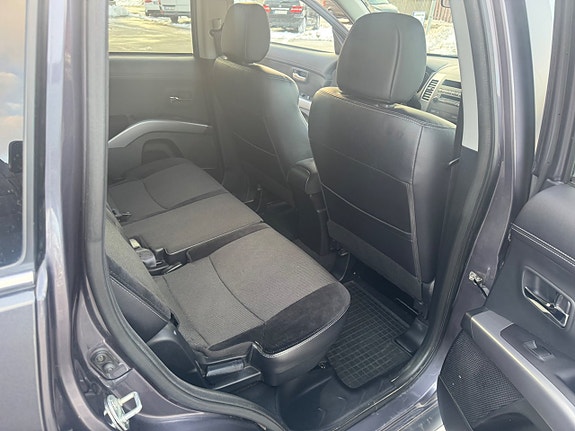 Mitsubishi Outlander 11 of 11