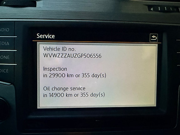 Volkswagen Golf VII 8 of 11