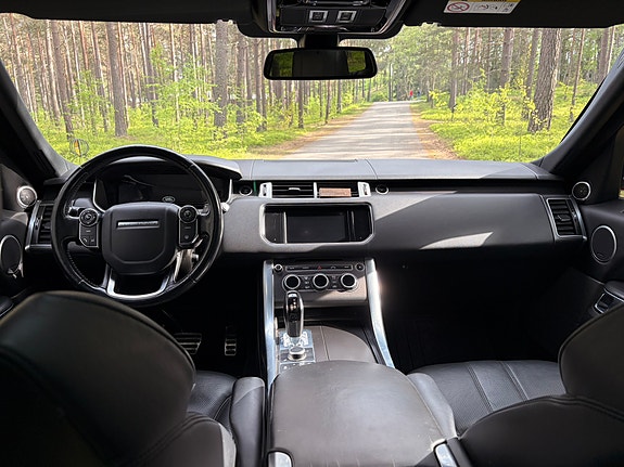 Land Rover Range Rover Sport 5 of 5