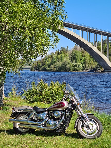 Suzuki VZ800 Marauder 3 of 5