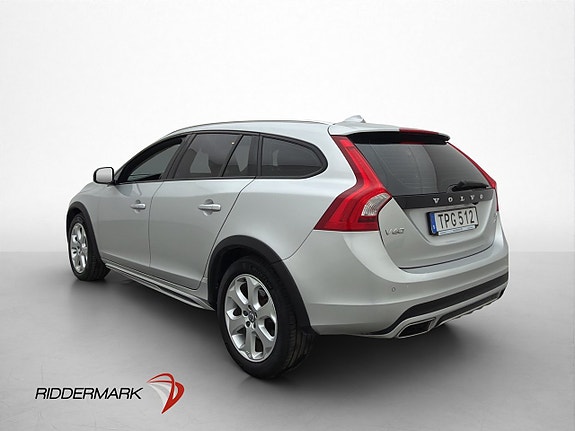 Volvo V60 Cross Country 6 of 30