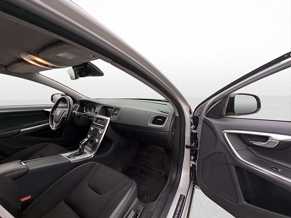 Volvo V60 Cross Country 26 of 30