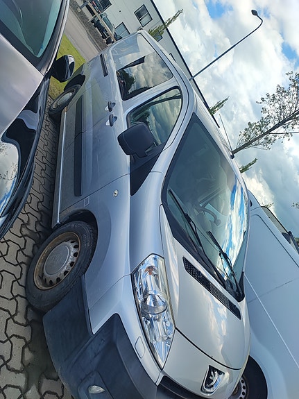 Peugeot Expert 2 of 3