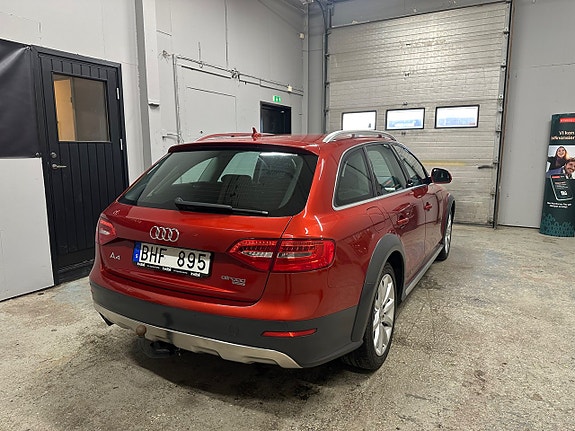 Audi A4 allroad 4 of 5