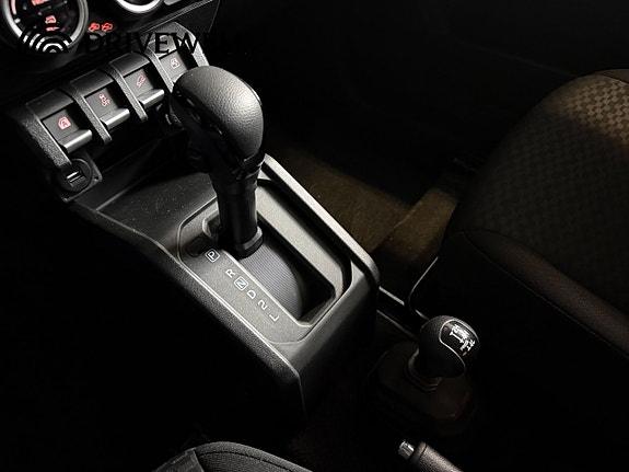 Suzuki Jimny 12 of 20