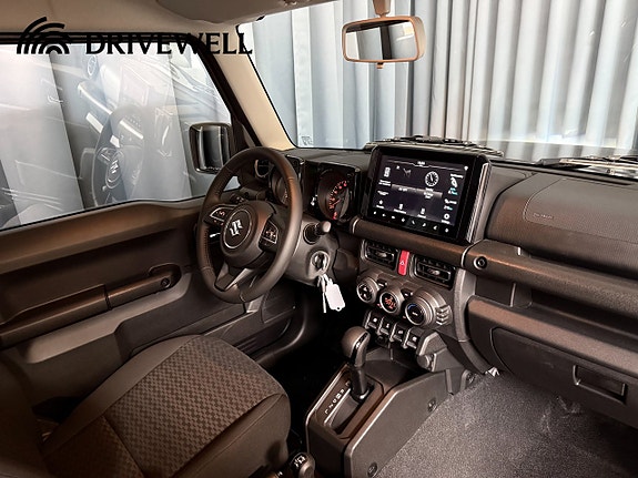 Suzuki Jimny 7 of 20