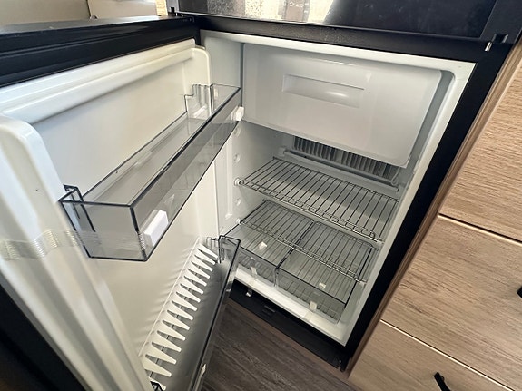 Weinsberg CaraOne 390 QD Dubbelsäng NY! 11 of 30