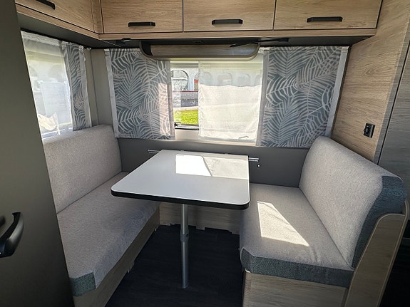 Weinsberg CaraOne 390 QD Dubbelsäng NY! 4 of 30