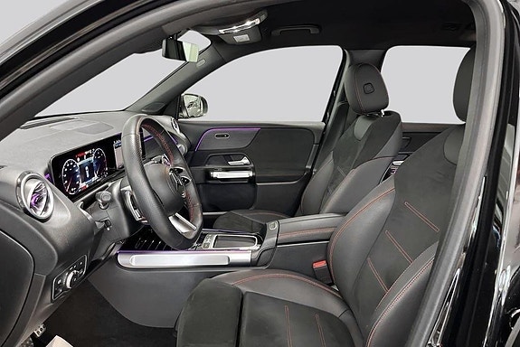 Mercedes-Benz GLB220 d 8 of 14