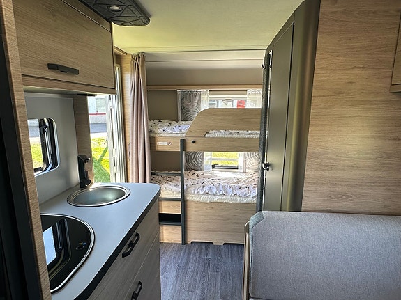 Weinsberg CaraOne 480 QDK Barnkammare Dubbelsäng NY! 4 of 30