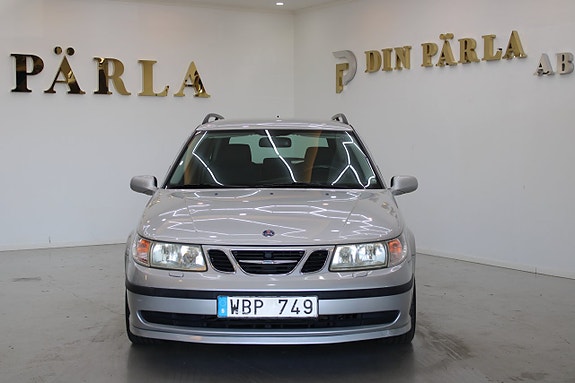 Saab 9-5 2 of 5