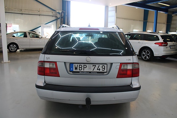 Saab 9-5 5 of 5