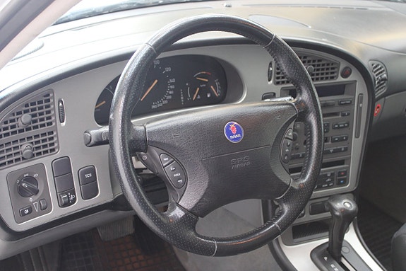 Saab 9-5 12 of 12