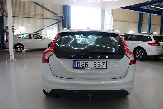 Volvo V60 5 of 12