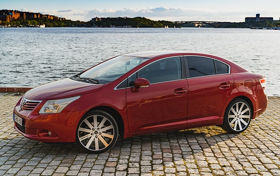 Brugt Toyota Avensis 1.8
