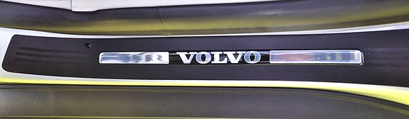 Volvo V40 Cross Country 16 of 21