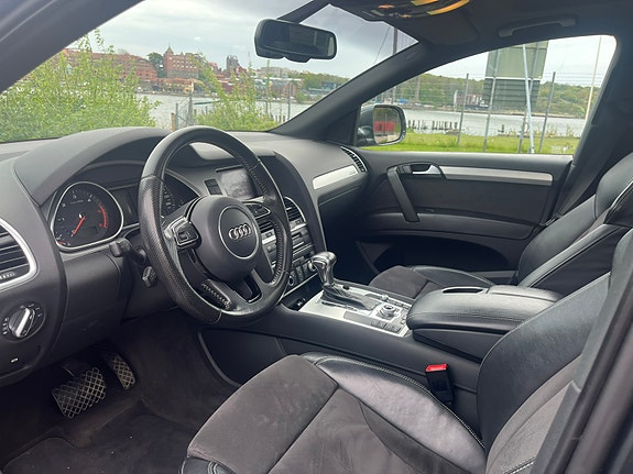 Audi Q7 17 of 23