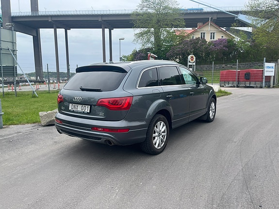 Audi Q7 8 of 23